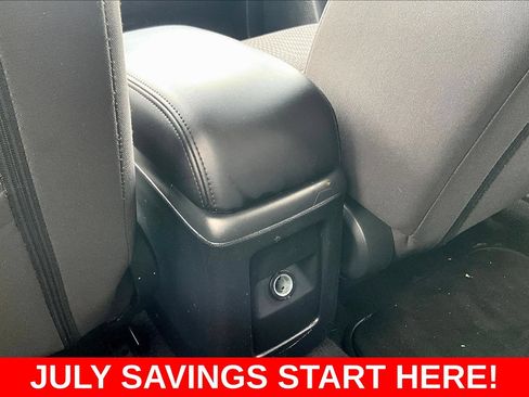 Used 2019 Dodge Journey SE FWD image 12