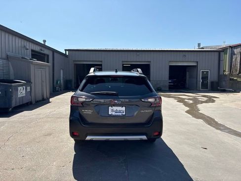 Used 2023 Subaru Outback Limited AWD/4WD image 6