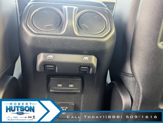 New 2024 Jeep Wrangler Unlimited Sahara w/ Technology Group AWD/4WD image 16