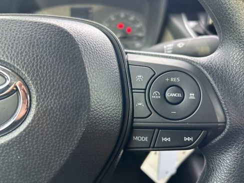 Certified 2025 Toyota Corolla LE image 14