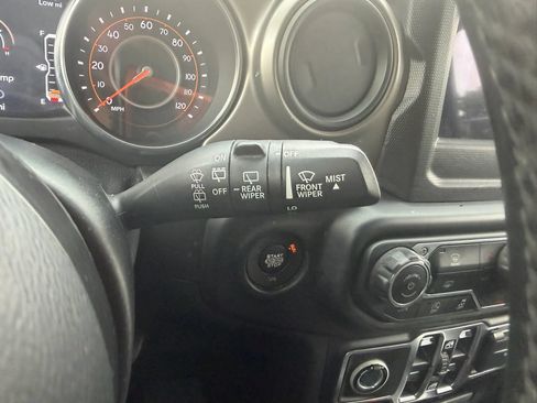 Used 2021 Jeep Wrangler Unlimited Sport AWD/4WD image 21