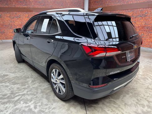 Used 2023 Chevrolet Equinox Premier AWD/4WD image 2