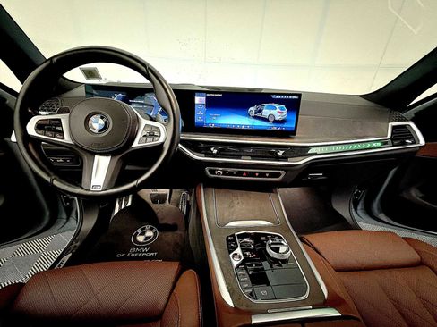 Certified 2024 BMW X5 xDrive40i w/ Executive Package AWD/4WD image 12
