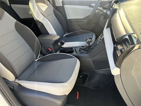 New 2026 Volkswagen Taos S image 7