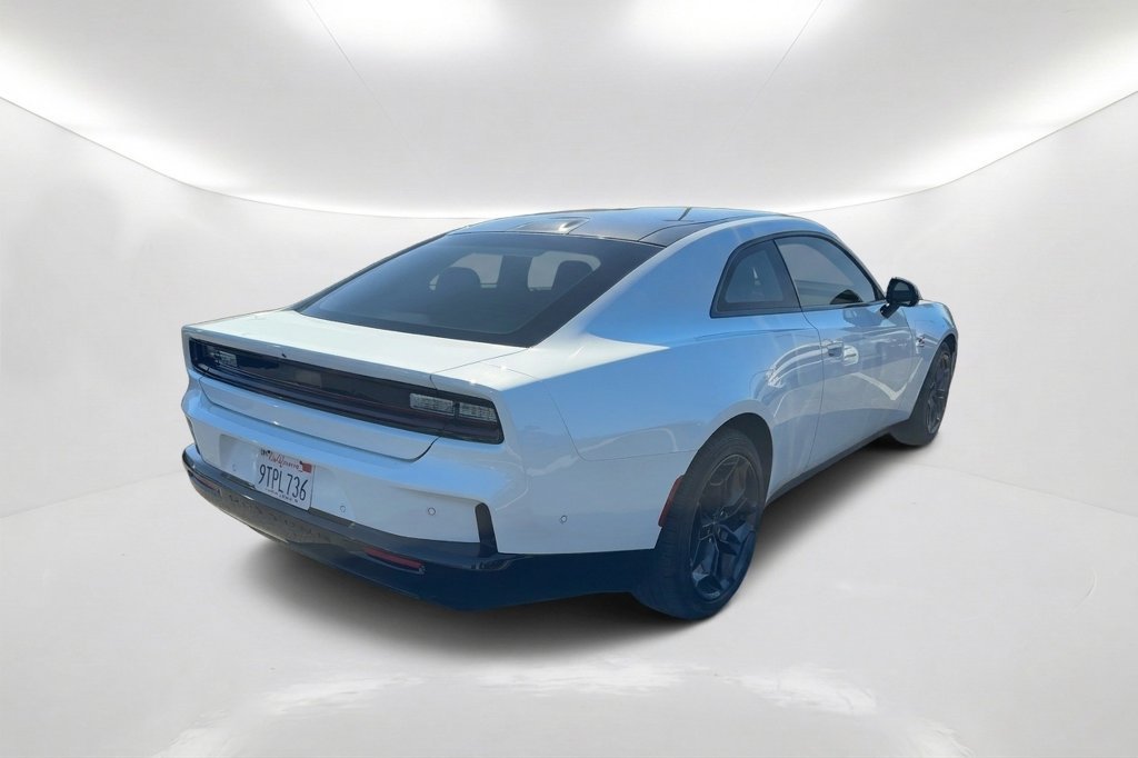 Used 2025 Dodge Charger Daytona R/T w/ Sun & Sound Package AWD/4WD image 6