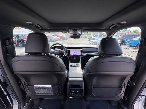 New 2026 Jeep Grand Cherokee Limited AWD/4WD image 23