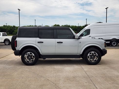 New 2026 Ford Bronco Outer Banks AWD/4WD image 7