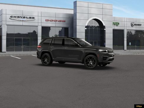 New 2026 Jeep Grand Cherokee Summit AWD/4WD image 10