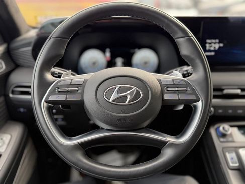 Used 2025 Hyundai Palisade Calligraphy image 18