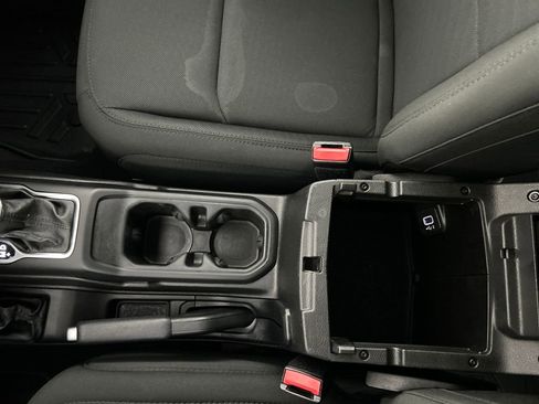 Used 2021 Jeep Wrangler Unlimited Sport S image 16