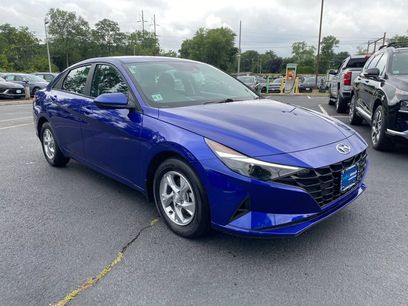 Certified 2023 Hyundai Elantra SE