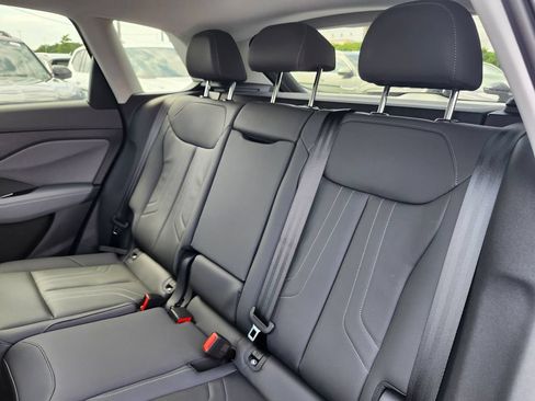 New 2026 Audi Q3 quattro 2.0T AWD/4WD image 13