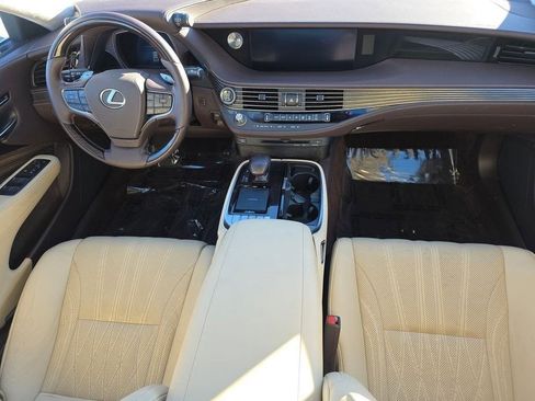 Used 2018 Lexus LS 500 AWD w/ Interior Upgrade Package image 23