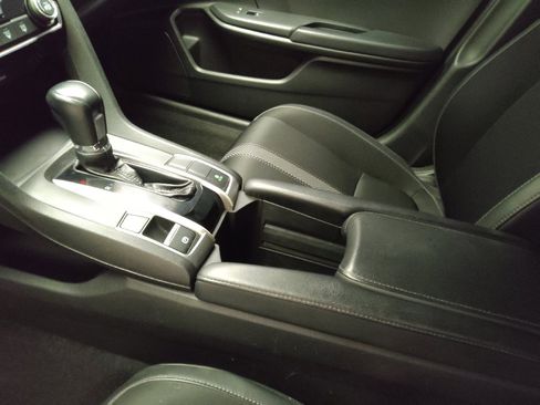 Used 2020 Honda Civic Sport image 26