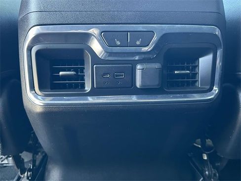 Used 2019 Chevrolet Silverado 1500 High Country image 33