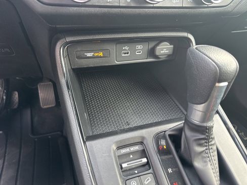 Used 2025 Honda CR-V EX image 17