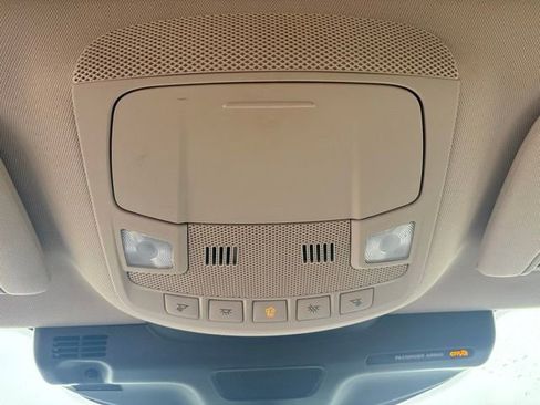 Used 2023 Lincoln Nautilus AWD image 25