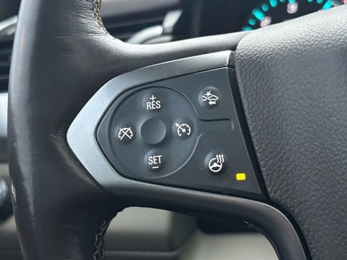 Used 2017 Chevrolet Suburban Premier image 19