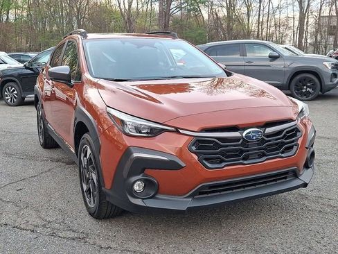 Used 2024 Subaru Crosstrek 2.5i Limited AWD/4WD image 2