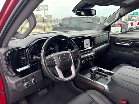 Used 2023 GMC Sierra 1500 SLT w/ SLT Premium Package AWD/4WD image 9