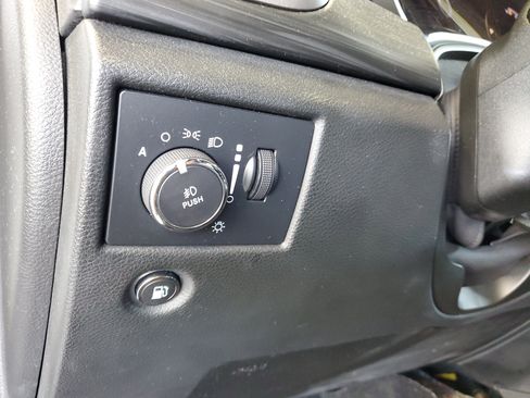Used 2022 Jeep Grand Cherokee Laredo X AWD/4WD image 21