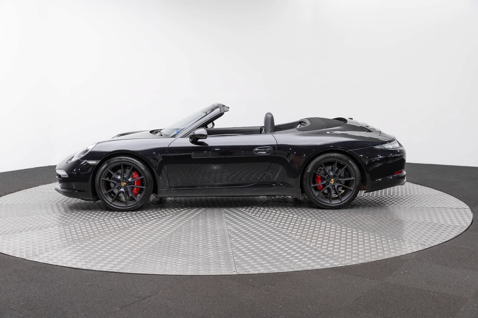 Used 2016 Porsche 911 Carrera S RWD image 3