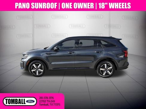 Used 2023 Kia Sorento S w/ Panoramic Sunroof Package FWD image 4