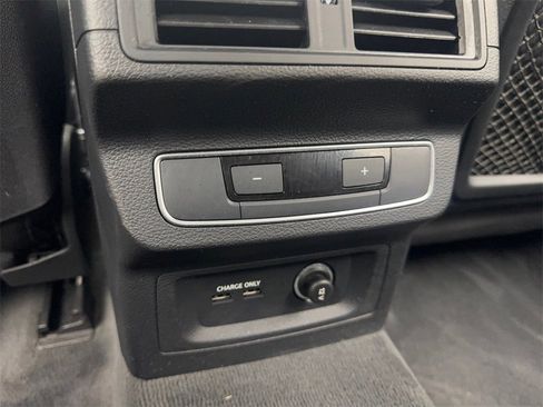 Used 2022 Audi Q5 2.0T Premium w/ Convenience Package image 73