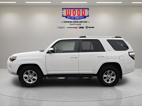 Used 2021 Toyota 4Runner SR5 AWD/4WD image 9