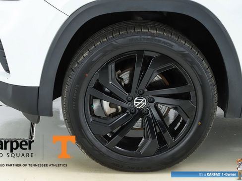 Used 2023 Volkswagen Atlas SE w/ Panoramic Sunroof Package AWD/4WD image 5
