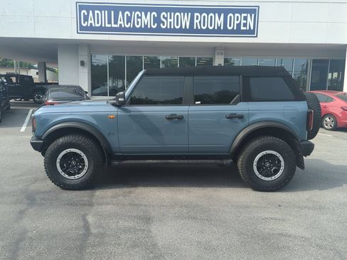 Used 2024 Ford Bronco Badlands AWD/4WD image 3