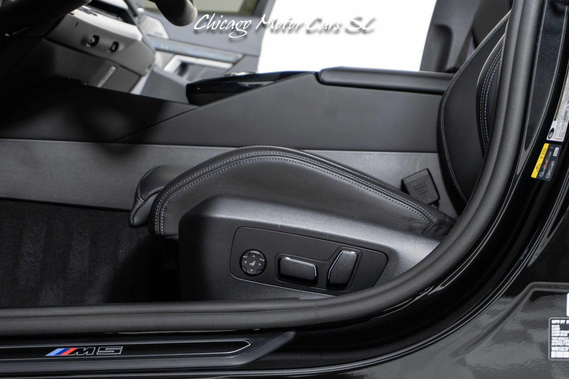 Used 2025 BMW M5 w/ Carbon Package AWD/4WD image 39