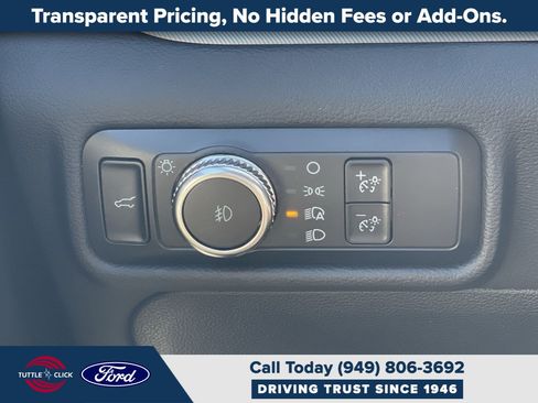 Used 2022 Ford Explorer XLT w/ Equipment Group 202A RWD image 28