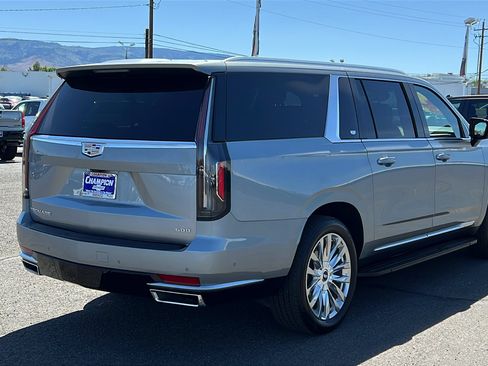 Used 2024 Cadillac Escalade ESV Premium Luxury w/ Performance Package AWD/4WD image 5