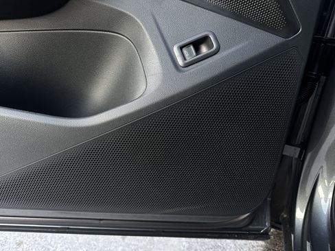 New 2026 Volkswagen Tiguan SE image 24