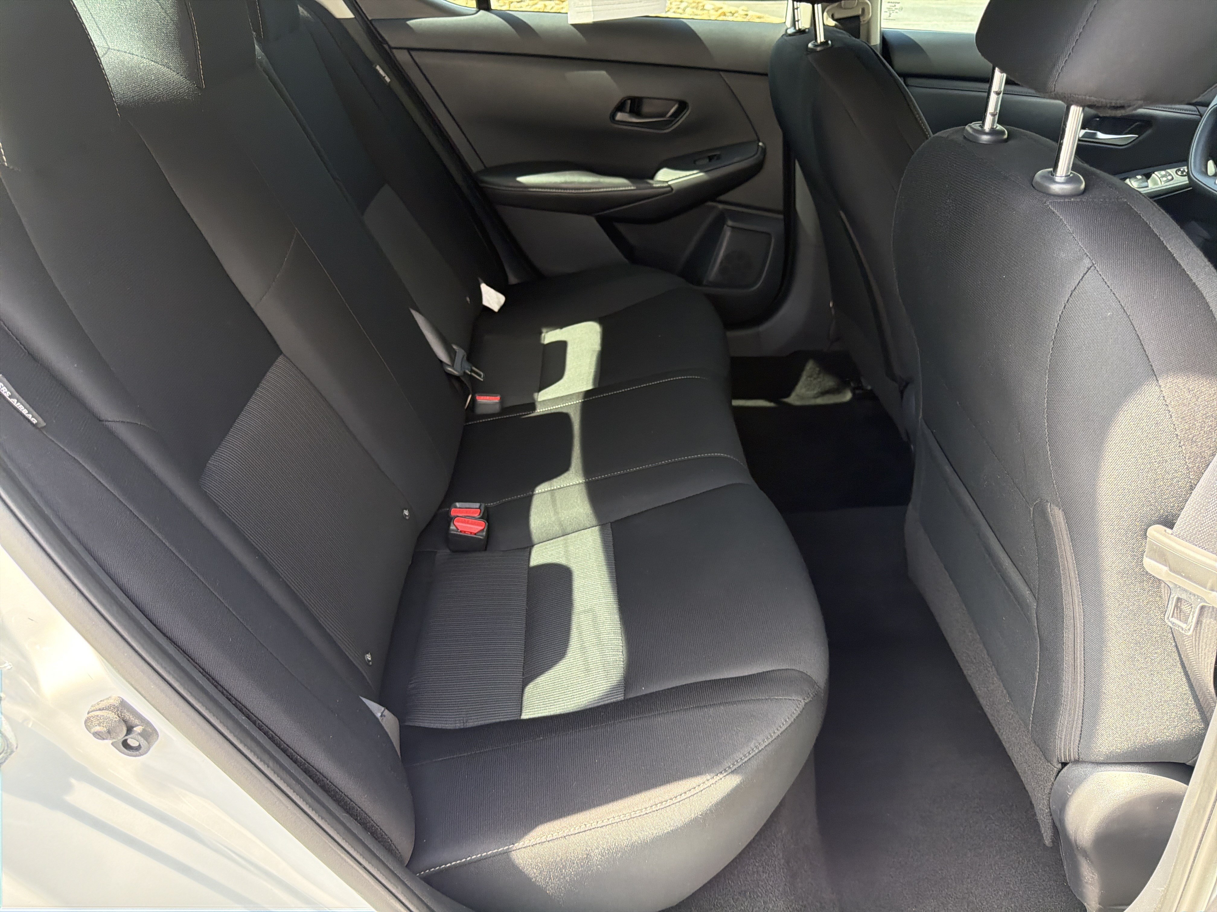 Used 2025 Nissan Sentra SV FWD image 18