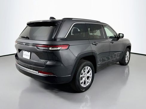 Used 2022 Jeep Grand Cherokee Limited AWD/4WD image 9