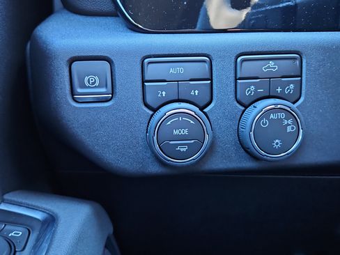 New 2026 Chevrolet Silverado 1500 LT w/ LPO, Dark Essentials Package image 21