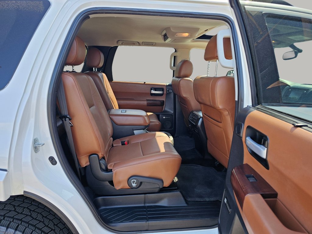 Used 2016 Toyota Sequoia Platinum AWD/4WD image 26