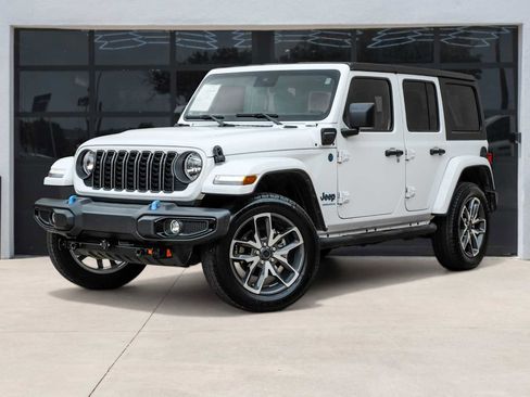 Used 2024 Jeep Wrangler Sport S image 1