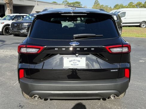 Used 2025 Ford Escape ST-Line Select AWD/4WD image 5