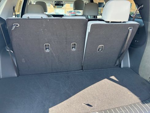 Used 2025 Hyundai Palisade SEL FWD image 28