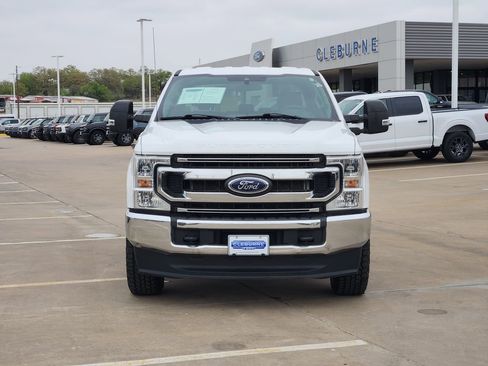 Used 2021 Ford F250 XLT w/ FX4 Off-Road Package image 2