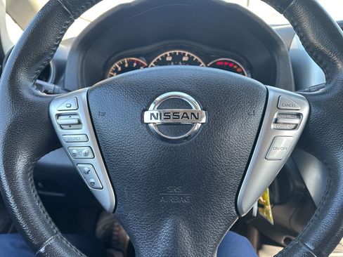 Used 2015 Nissan Versa Note SV FWD image 14
