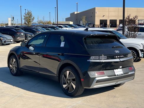 New 2026 Hyundai Ioniq 5 SE image 9