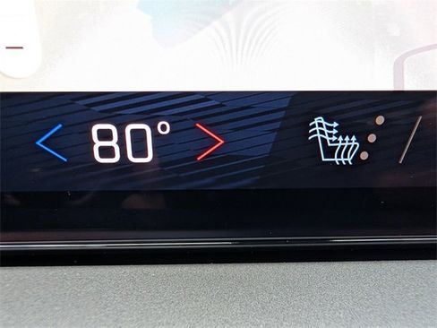 New 2026 Chevrolet Traverse LT w/ Driver Confidence Package image 20