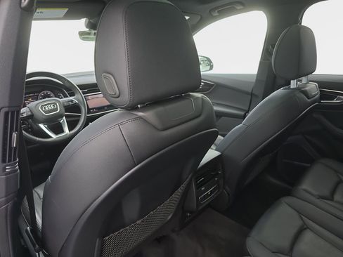 Used 2023 Audi Q7 2.0T Premium Plus w/ Premium Plus Package image 12