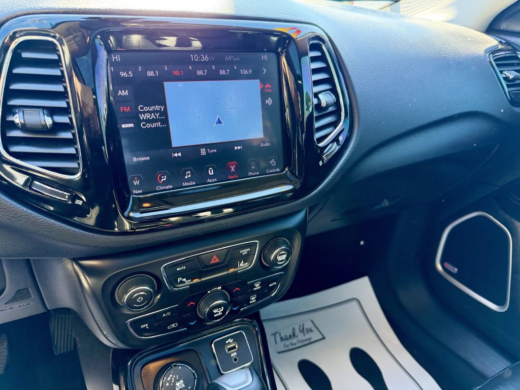 Used 2017 Jeep Compass Limited AWD/4WD image 10