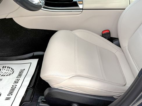 Used 2022 Mercedes-Benz C 300 4MATIC Sedan image 22