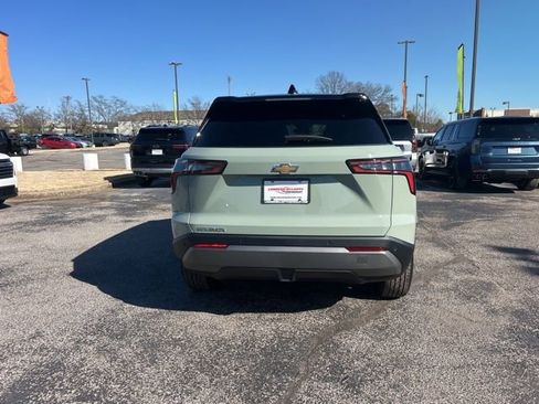 New 2026 Chevrolet Equinox LT FWD image 4
